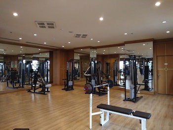 Thumrin Thana Hotel