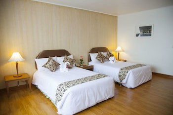 Thumrin Thana Hotel
