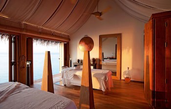 Constance Moofushi All Inclusive