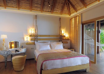 Constance Moofushi All Inclusive
