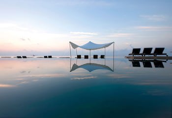 Constance Moofushi All Inclusive