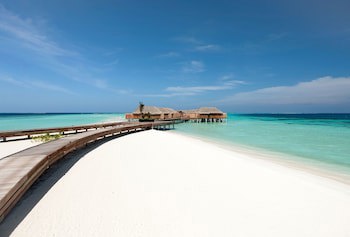 Constance Moofushi All Inclusive
