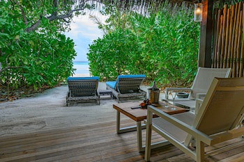 Constance Moofushi All Inclusive