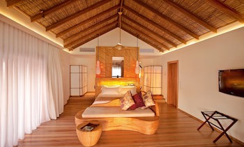 Constance Moofushi All Inclusive