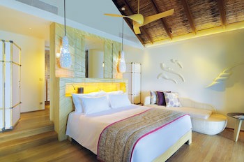 Constance Moofushi All Inclusive