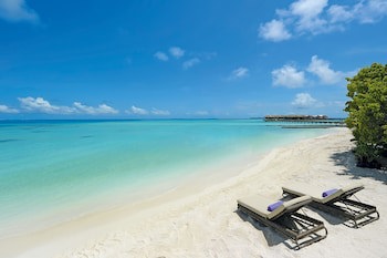 Constance Moofushi All Inclusive