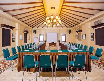 Duta Garden Hotel
