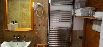 Swiss Eviniz Hotel - Adult Hotel