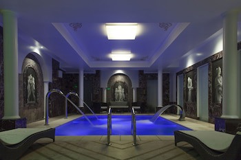Epoque Hotel