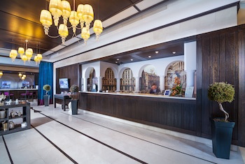 Epoque Hotel