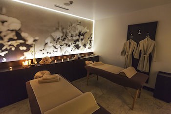 Epoque Hotel