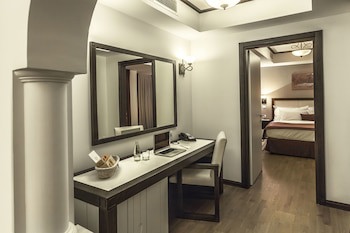 Epoque Hotel