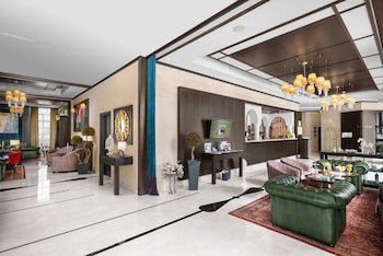 Epoque Hotel