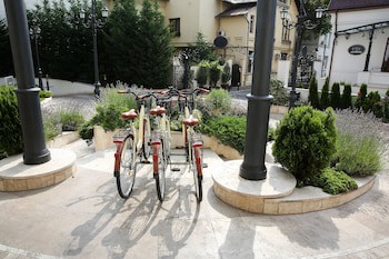 Epoque Hotel