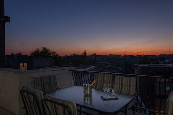 Epoque Hotel