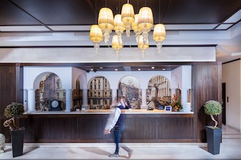 Epoque Hotel