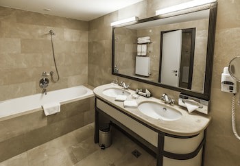 Epoque Hotel