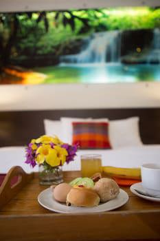 Eco Resort Inn