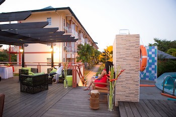 Eco Resort Inn