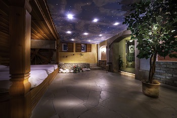 Villa Medici Hotel Restaurant