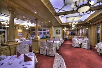 Villa Medici Hotel Restaurant
