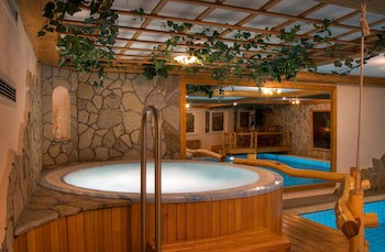Villa Medici Hotel Restaurant