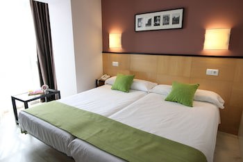 Alda Entrearcos Hotel