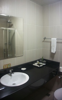 Gs Plaza Hotel