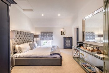 The Black Lion, Long Melford