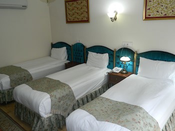 Basement Triple Room