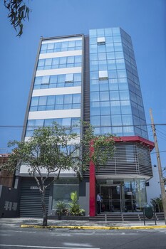 Allpa Hotel & Suites