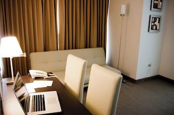 Allpa Hotel & Suites