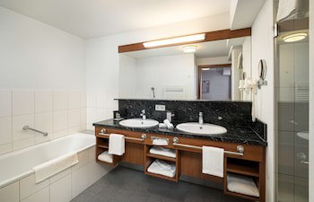 Elaya Hotel Steinplatte Ehemals Kuhotel By Rilano