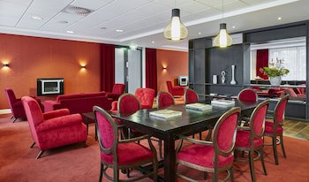Holiday Inn Express Amsterdam - Schiphol, An Ihg Hotel