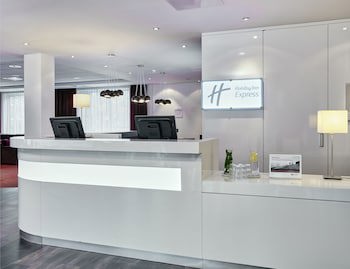 Holiday Inn Express Amsterdam - Schiphol, An Ihg Hotel