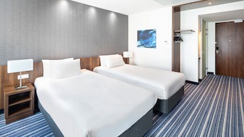 Holiday Inn Express Amsterdam - Schiphol, An Ihg Hotel