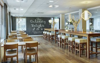 Holiday Inn Express Amsterdam - Schiphol, An Ihg Hotel