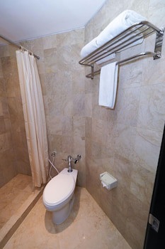 Grand Arkenso Parkview Hotel