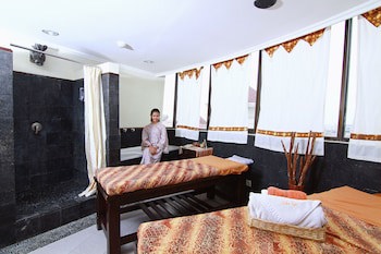 Grand Arkenso Parkview Hotel