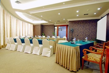 Grand Arkenso Parkview Hotel