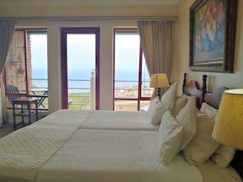 Amzee Bokmakierie Guest House