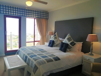 Amzee Bokmakierie Guest House