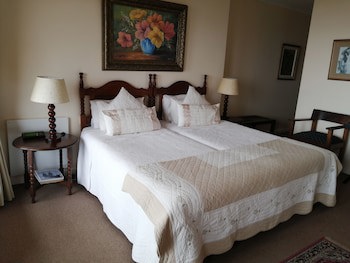 Amzee Bokmakierie Guest House