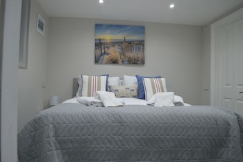 Watersedge Guest House