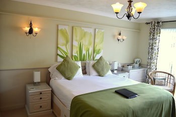 Watersedge Guest House