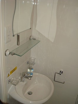 Watersedge Guest House