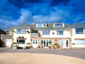 Watersedge Guest House
