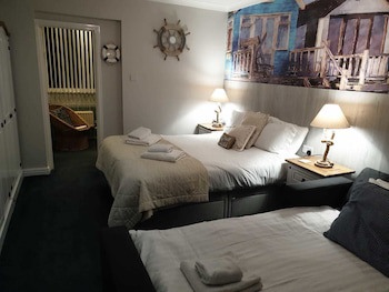 Watersedge Guest House