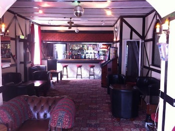 Dora Hotel