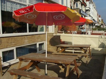 Dora Hotel
